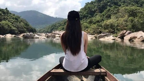 Chàng trai gây sốt MXH vì suối tóc bồng bềnh, vẻ đẹp phi giới tính