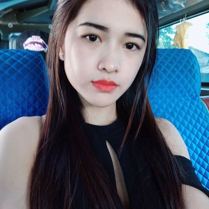 Cô dâu Khmer xinh đẹp sau 2 năm lấy chồng vẫn ở nhà mẹ đẻ