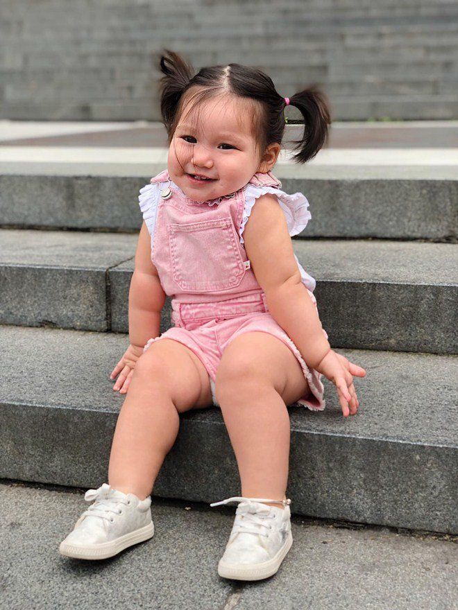 Con gái sao Việt bé tí đã sành điệu