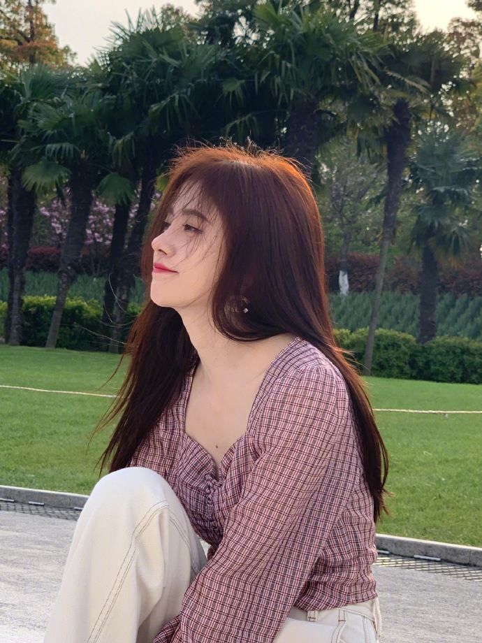 “Mỹ nữ 4000 năm có một” Cúc Tịnh Y khoe nhan sắc ngày càng thăng hạng