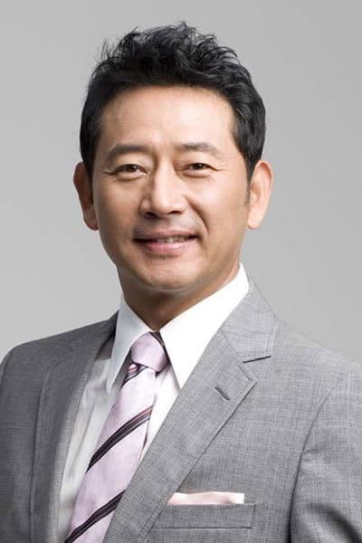 Dàn sao “Vua bánh mì” sau 10 năm: Yoon Shi Yoon loay hoay tìm chỗ đứng