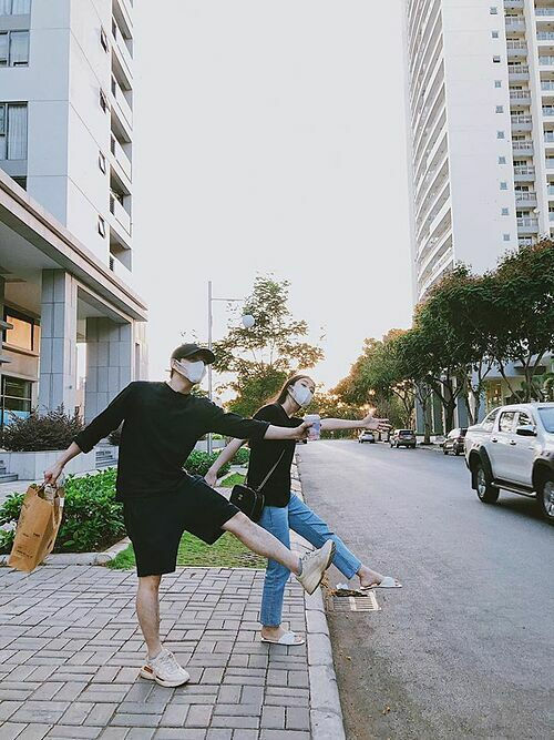 Hari Won để lộ phòng ngủ siêu sang, Hà Kiều Anh trẻ trung ở tuổi 44