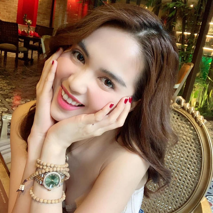 Ảnh sao Việt 6/4 của Đông Nhi, Hải Băng, Hari Won...