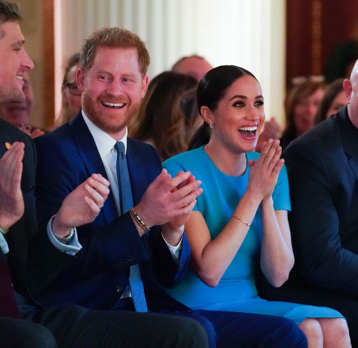 Vợ chồng Harry - Meghan tậu biệt thự 352 tỷ