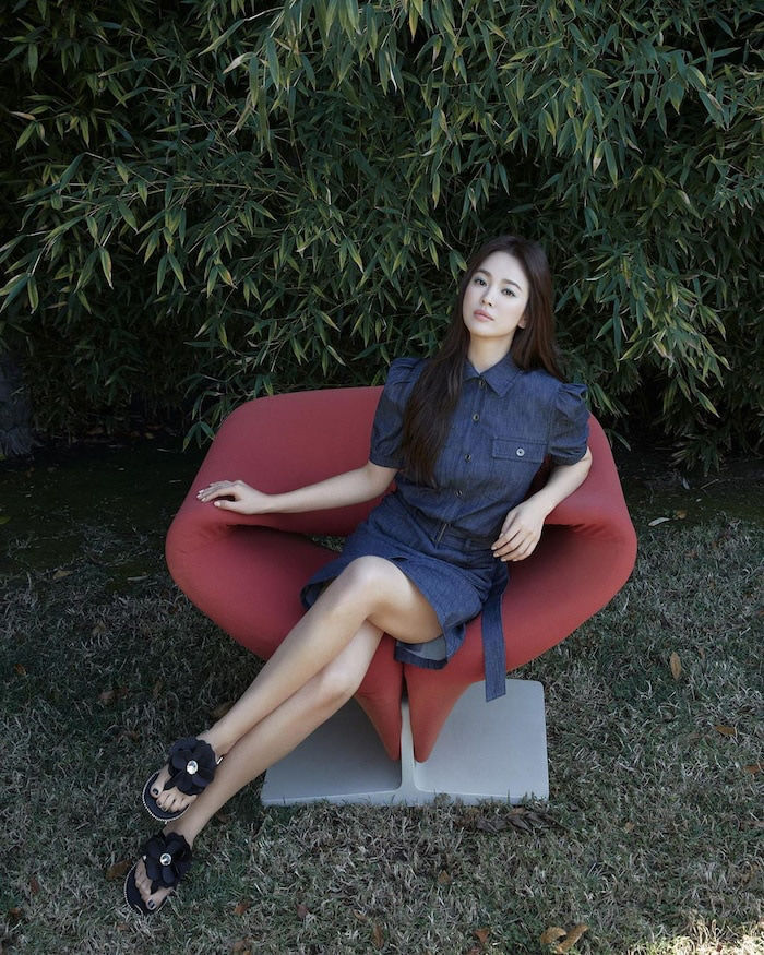 Song Hye Kyo khoe nhan sắc gây sốt giữ tin đồn nhà tân hôn bị phá bỏ