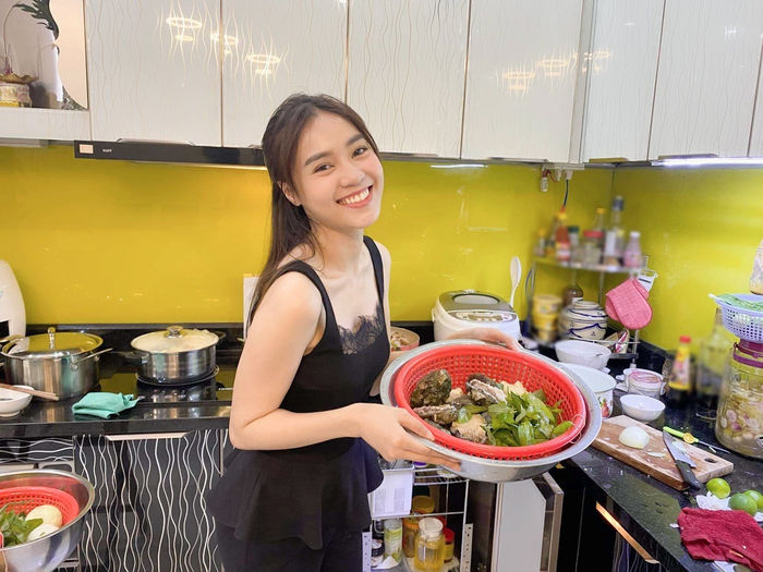 Lan Ngọc tiết lộ chuyện lên cân sau những ngày giãn cách xã hội
