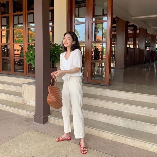Muôn kiểu mix&match item gam màu trắng vừa thanh lịch lại dịu mắt