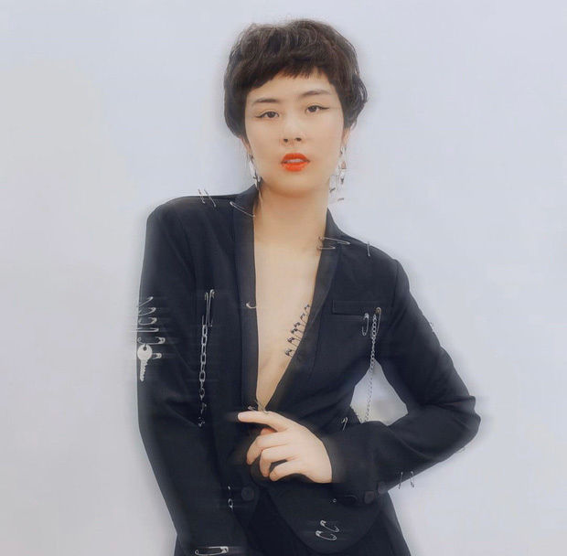 Ảnh sao Việt 20/4: Lan Ngọc, Ngọc Trinh