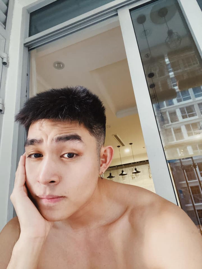 Ảnh sao Việt 20/4: Lan Ngọc, Ngọc Trinh