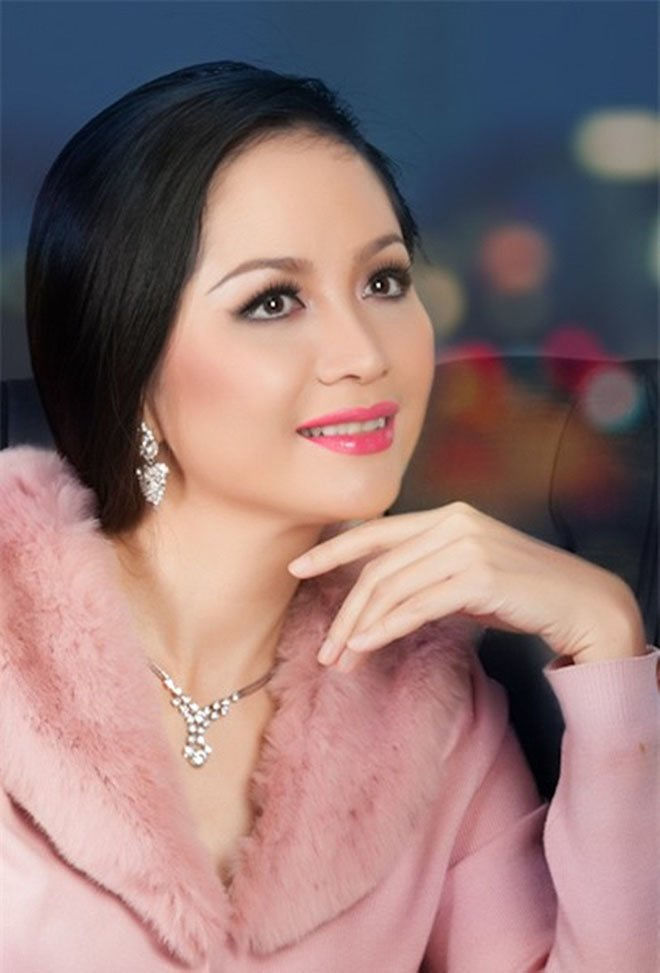 Người đẹp duy nhất được 2 lần đội vương miện Hoa hậu Việt Nam