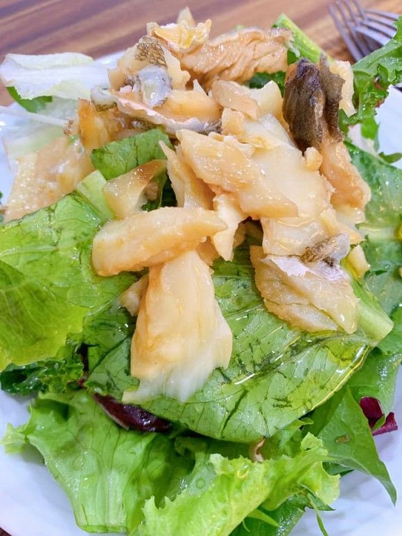 Nhã Phương than thở vì bị chồng vỗ béo mỗi đêm