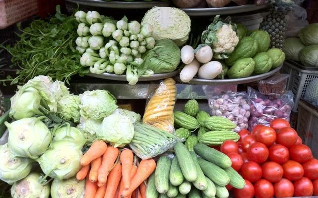 Những loại rau quả dễ bị phun hóa chất