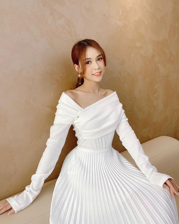 Thời trang sao Việt: Giáng My, Phí Phương Anh