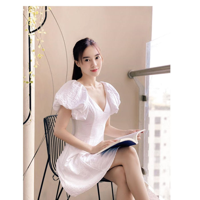 Thời trang sao Việt: Giáng My, Phí Phương Anh