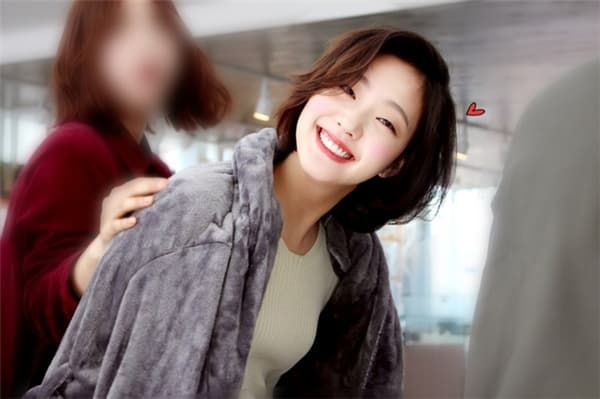 Sao nữ mắt 1 mí vẫn đẹp như nữ thần: Đỉnh cao là Kim Go Eun, Seulgi