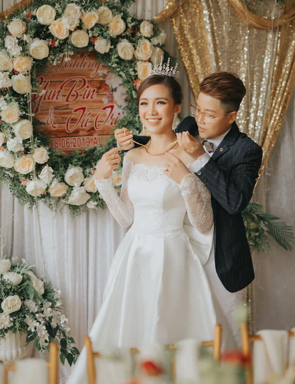 Tình yêu của nghệ sĩ Việt chuyển giới