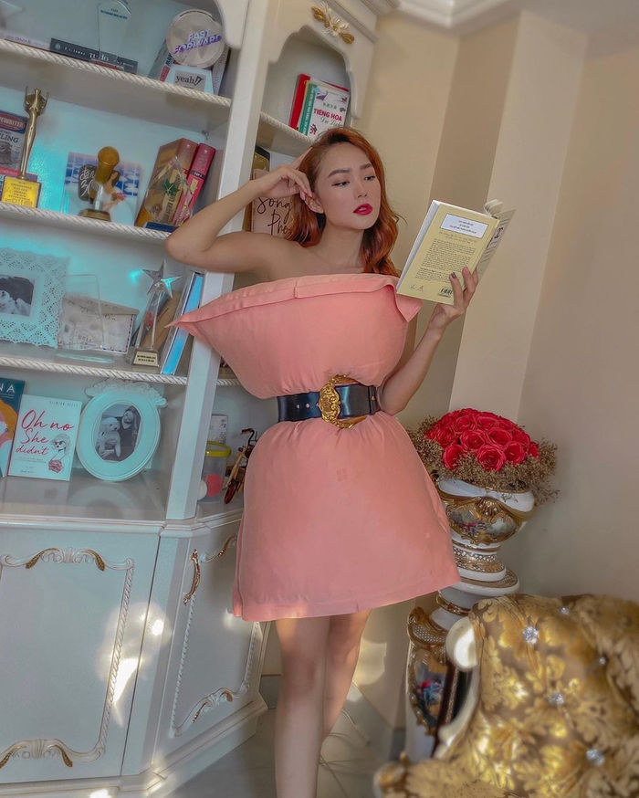 Vợ chồng Thúy Diễm mừng 4 năm ngày cưới, Hoàng Thùy Linh khoe nhà sang