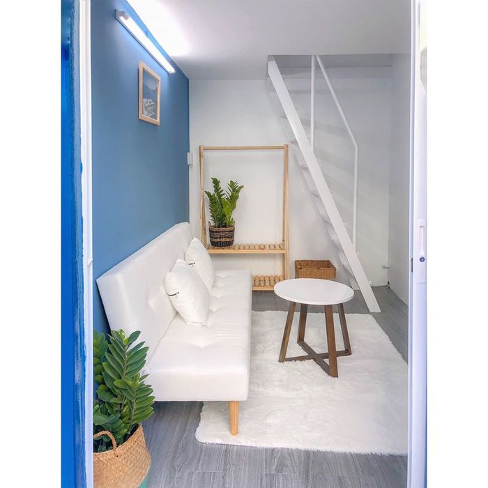 Hô biến ngôi nhà 17m² thành nhà 2 tầng mang phong cách Santorini