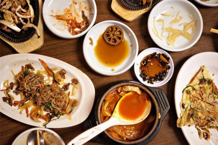 Lý do khiến nhà hàng không cho thực khách mang đồ thừa về nhà