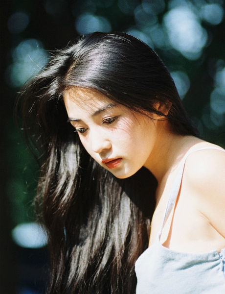 Có kiểu con gái: Thà bỏ lỡ người mình thích chứ không chủ động ngỏ lời