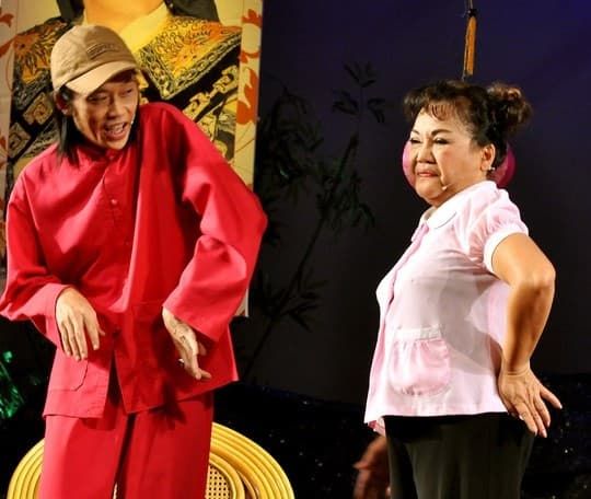 2 nữ nghệ sĩ là thần tượng của Hoài Linh: Má Giàu là chủ hôn đám cưới