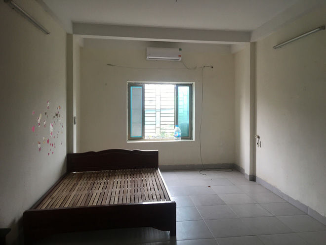 Cô gái vượt qua cú sốc chia tay bằng cách tân trang phòng cũ
