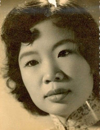 8 bóng hồng đi qua đời vua Bảo Đại