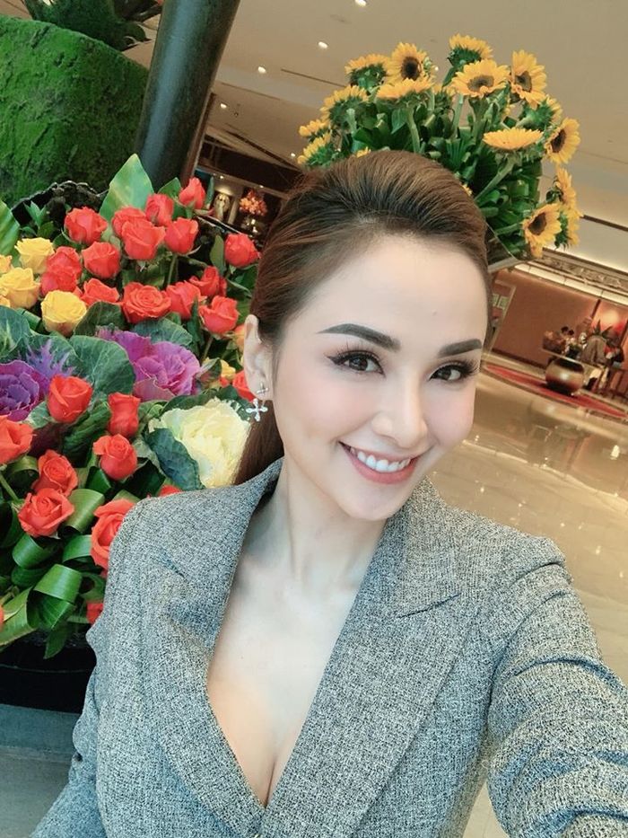 Hoa hậu dính thị phi dao kéo: Phạm Hương được nhắc đến nhiều nhất