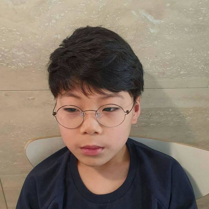Daehan, Minguk, Manse ngày càng ra dáng người lớn trong ảnh mới khoe