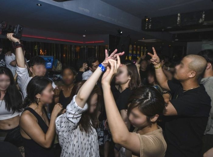 Fan thất vọng khi Jungkook vui chơi tại club không lành mạnh