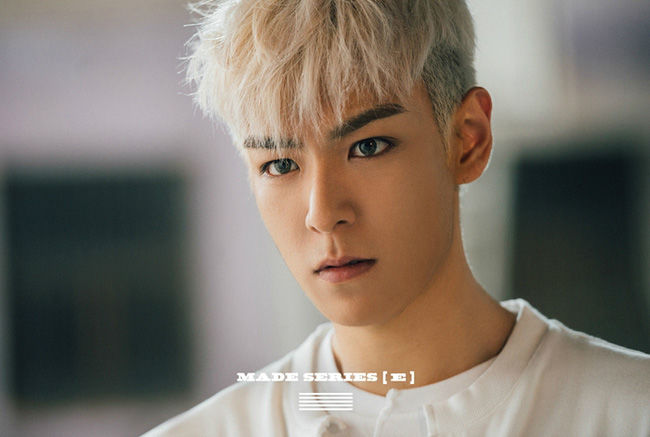 T.O.P lộ ảnh thân mật thực tập sinh, Knet ủng hộ cặp trai tài gái sắc