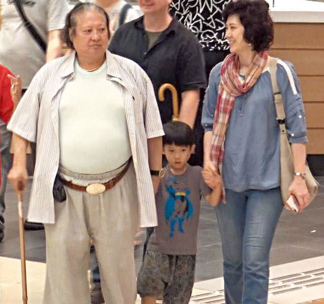 Vua võ thuật Hồng Kim Bảo sút 10kg đến fan cũng khó nhận ra