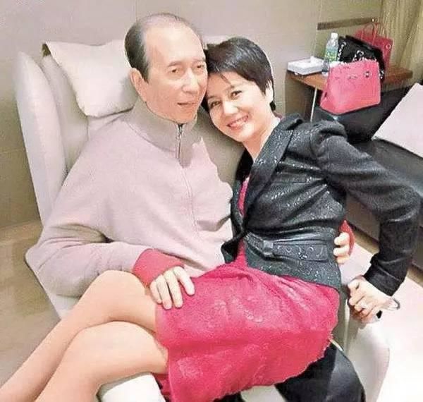 Bà Tư của Hà Hồng Sân: Từ lọ lem thành cánh tay phải đắc lực nhất