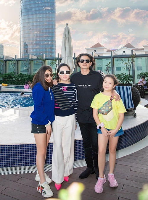 Bị cho dựa hơi Phượng Chanel, hóa ra Quách Ngọc Ngoan rất giàu