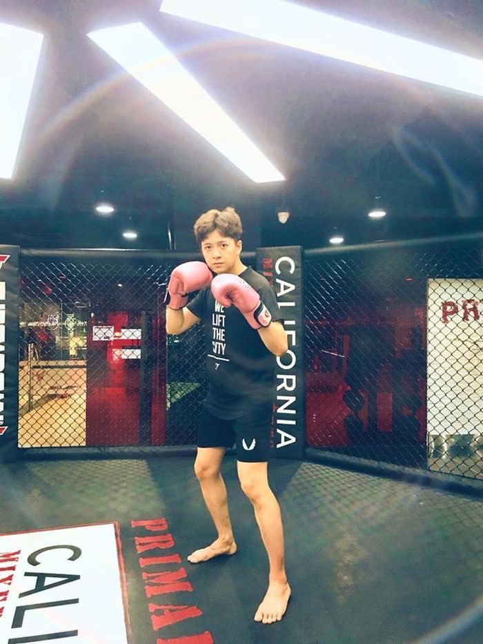 Bị đồng nghiệp trêu mập: Ngô Kiến Huy giảm hẳn 11kg nhờ boxing