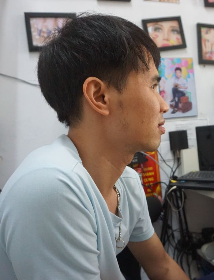Chuyện tình yêu cảm động của chàng liệt 2 chân và cô gái quen qua mạng