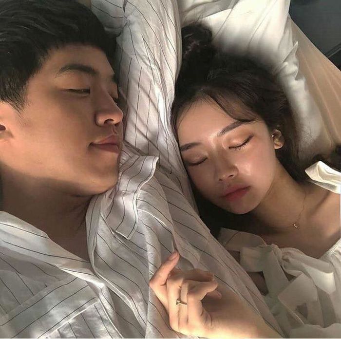 Cái kết của chàng trai chui vào thùng quà tạo bất ngờ cho bạn gái