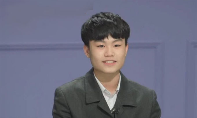 Sau 8 năm Gangnam Style, PSY nhí Hwang Min Woo: Lột xác điển trai