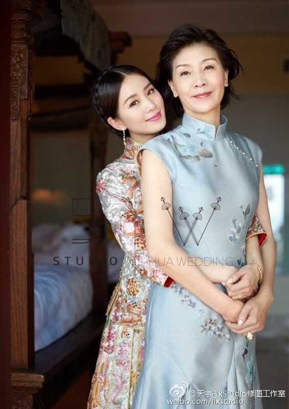 Đẹp cỡ Lưu Thi Thi, Lưu Diệc Phi vẫn lép vế trước nhan sắc mẹ ruột
