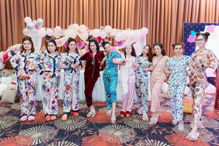 Dress code sinh nhật sao Việt