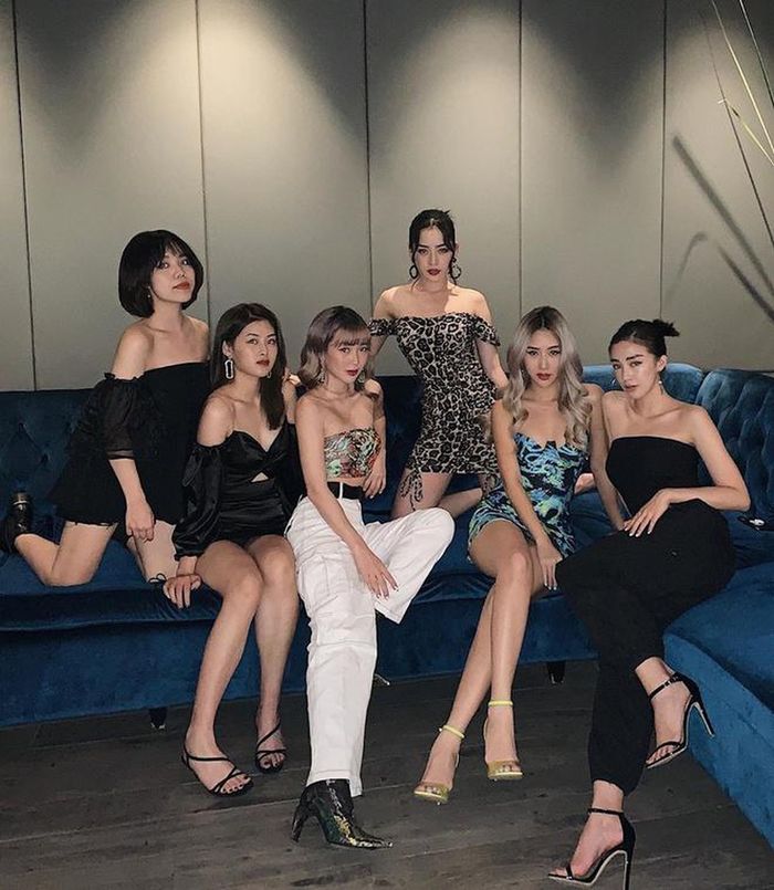 Dress code sinh nhật sao Việt