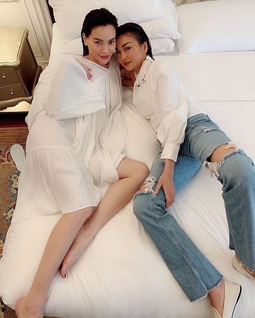 Hà Hồ trong 3 tháng đầu bầu bí: Du lịch sang chảnh, ăn diện cực chất