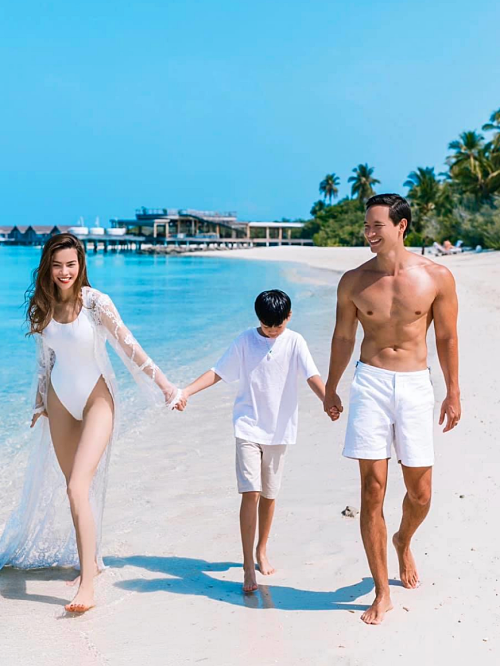 Hà Hồ trong 3 tháng đầu bầu bí: Du lịch sang chảnh, ăn diện cực chất
