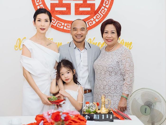 Hà Hồ, Vân Hugo... và những mẹ đơn thân tìm được hạnh phúc sau đổ vỡ