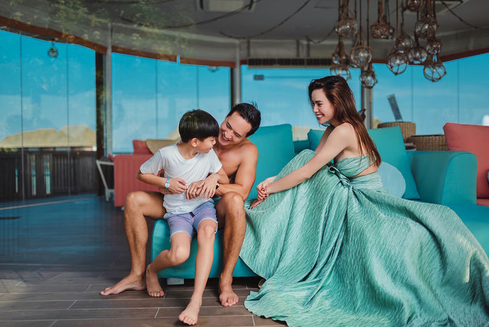 Hà Hồ, Vân Hugo... và những mẹ đơn thân tìm được hạnh phúc sau đổ vỡ