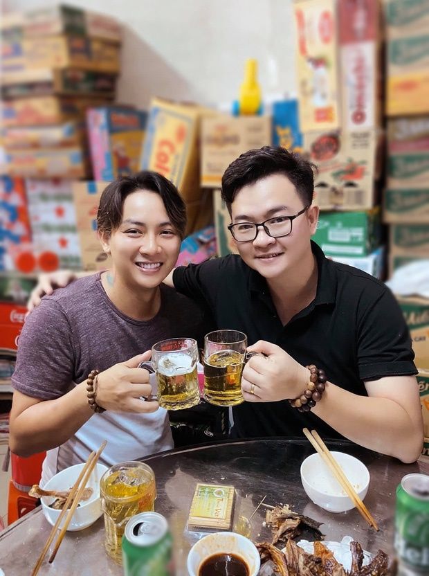 Hoài Lâm lần đầu xuất hiện sau thời gian về quê dưỡng bệnh