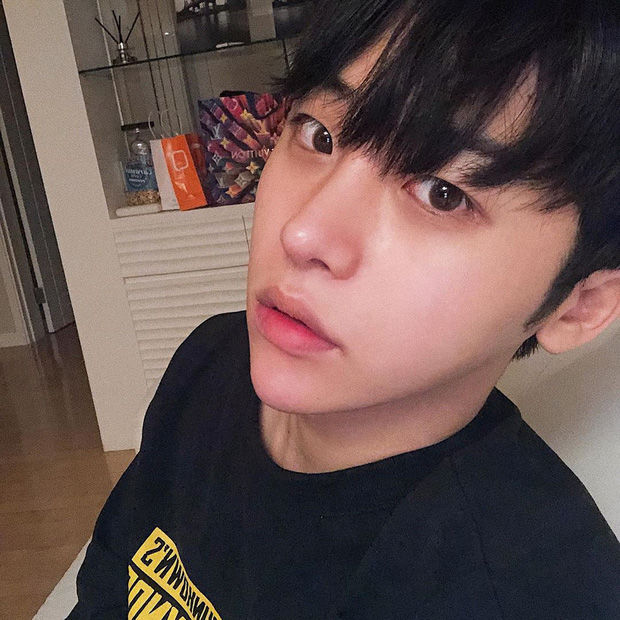 Làm đẹp tại salon BTS, TWICE, chàng Youtuber đau ví nhưng đáng!