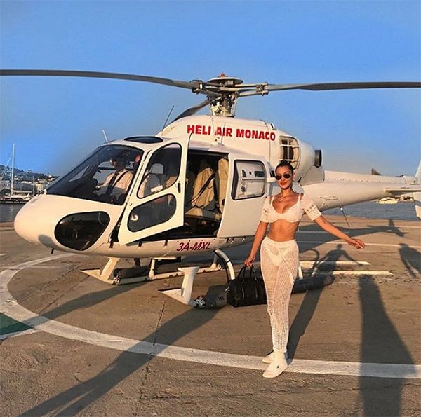 Bắt trend mốt xuyên thấu: Ngọc Trinh không hề kém cạnh sao Hollywood