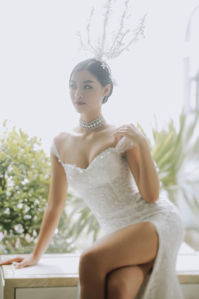 Phong cách sao Việt: Lan Ngọc gợi cảm dẫn đầu top mặc đẹp