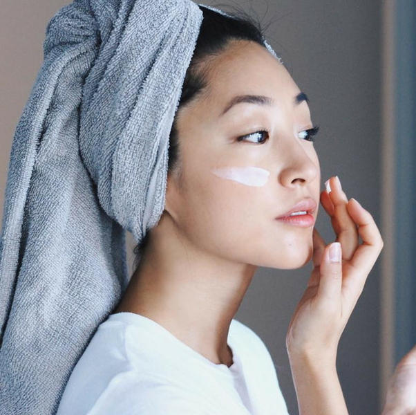 Sai lầm khi đắp mặt nạ giấy gây phản tác dụng